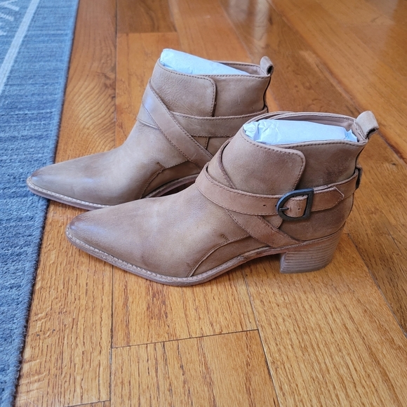 Free People, Back Loop Leather Ankle Boot, Tan, Size 37.5/7.5 - Picture 8 of 10